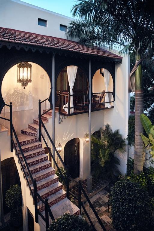 Balcony Room,701707144:JPEG