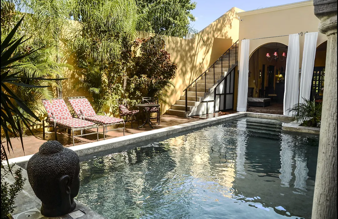 Ochenta Y Dos Bed&Breakfast&Spa-1