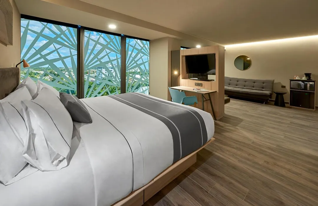 City Express Plus By Marriott Merida-1
