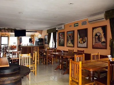 Hotel Cortijo De Cortes-1