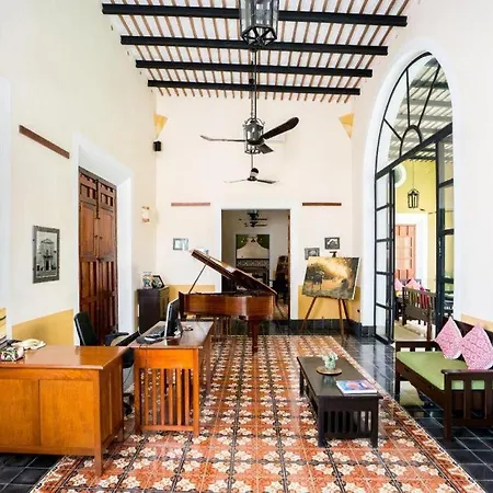 Boutique By The Museo-2