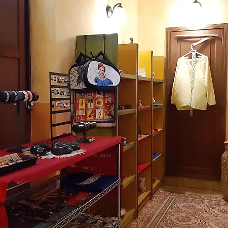 Hotel Medio Mundo-3