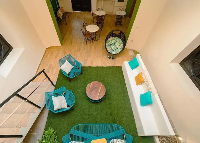 Nido Colibrí - Private Rooms&hostel Dorms in Remate de Paseo Montejo Mérida